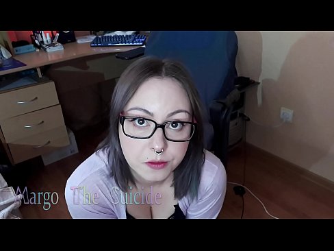 ❤️ Seksikas prillidega tüdruk imeb dildot sügavalt kaamera ette ️ Just porn at us ❌